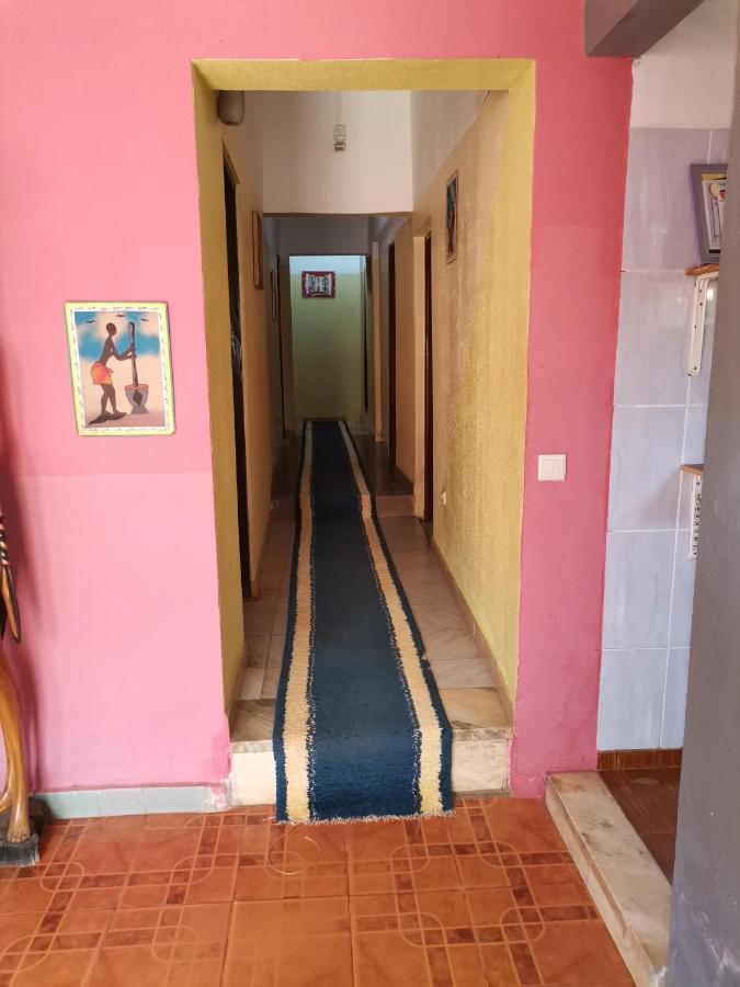 Hotel Badinca Alojamento Low Cost In Bissau Avenida Francisco Mendes Екстер'єр фото