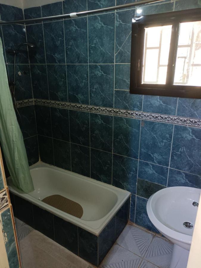 Hotel Badinca Alojamento Low Cost In Bissau Avenida Francisco Mendes Екстер'єр фото
