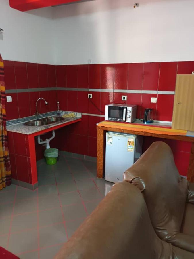 Hotel Badinca Alojamento Low Cost In Bissau Avenida Francisco Mendes Екстер'єр фото